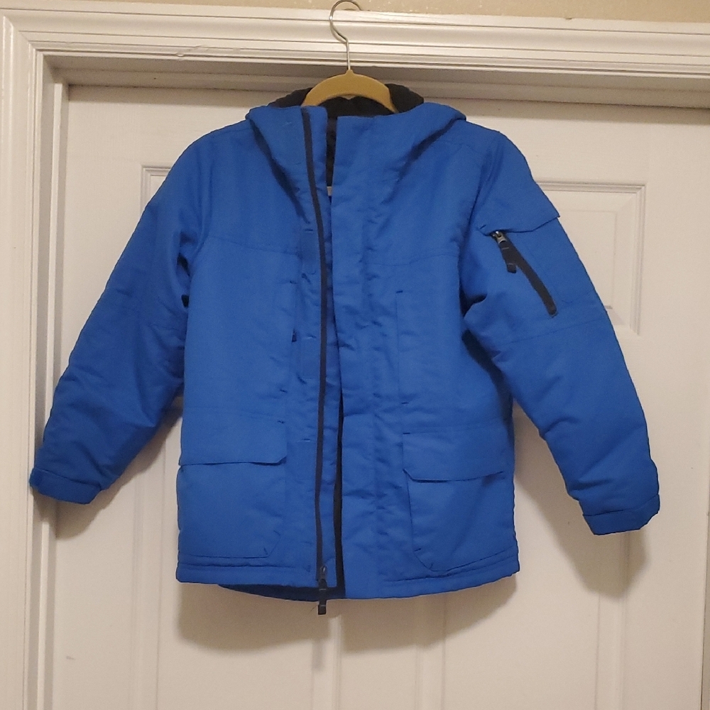Vibrant Blue Puffer Jacket with Quilted Design and Hood